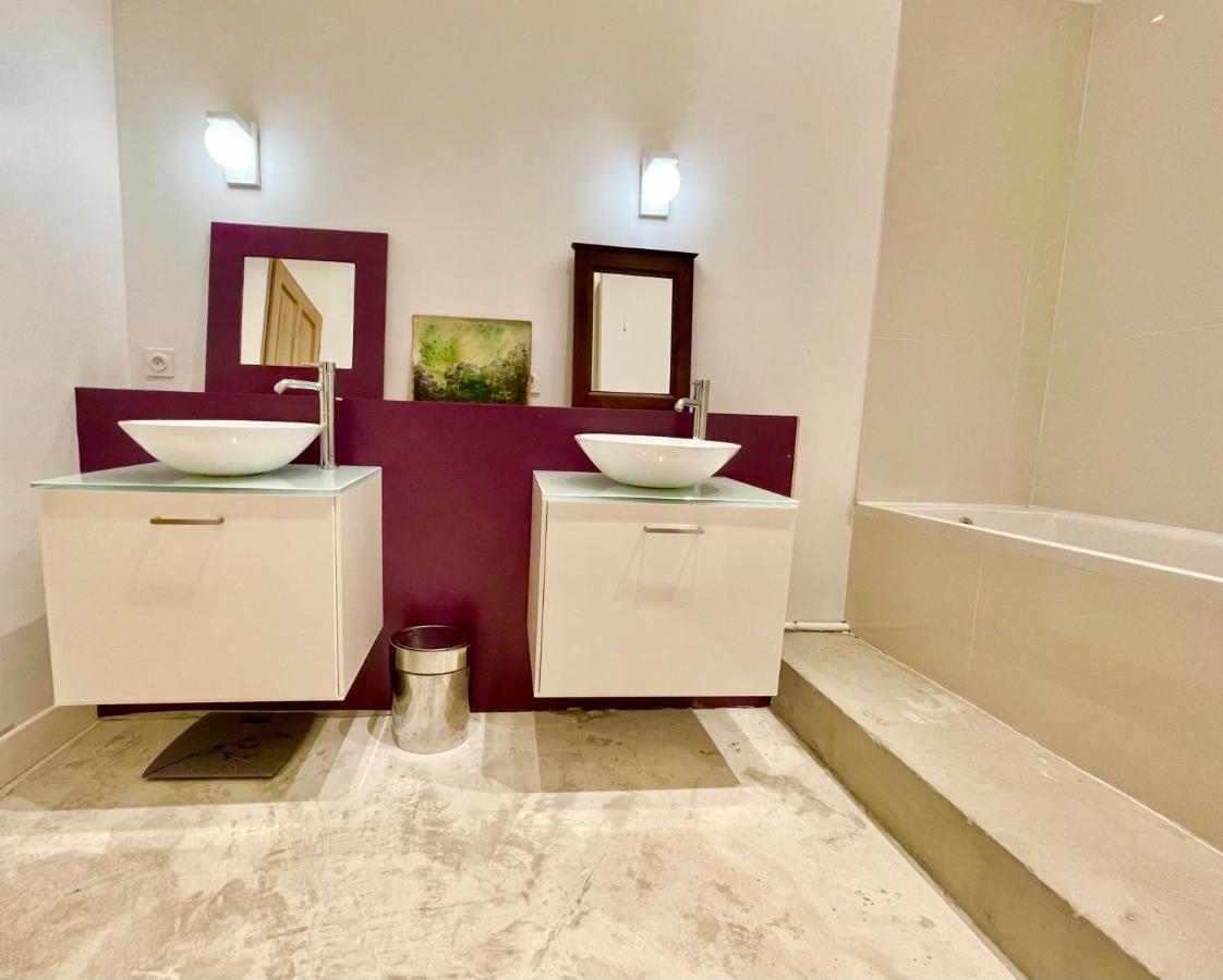 Villa Le Loft - Calme & Deco - Patio Intime - Salle De Cinema - Centre Ville 瓦讷 外观 照片