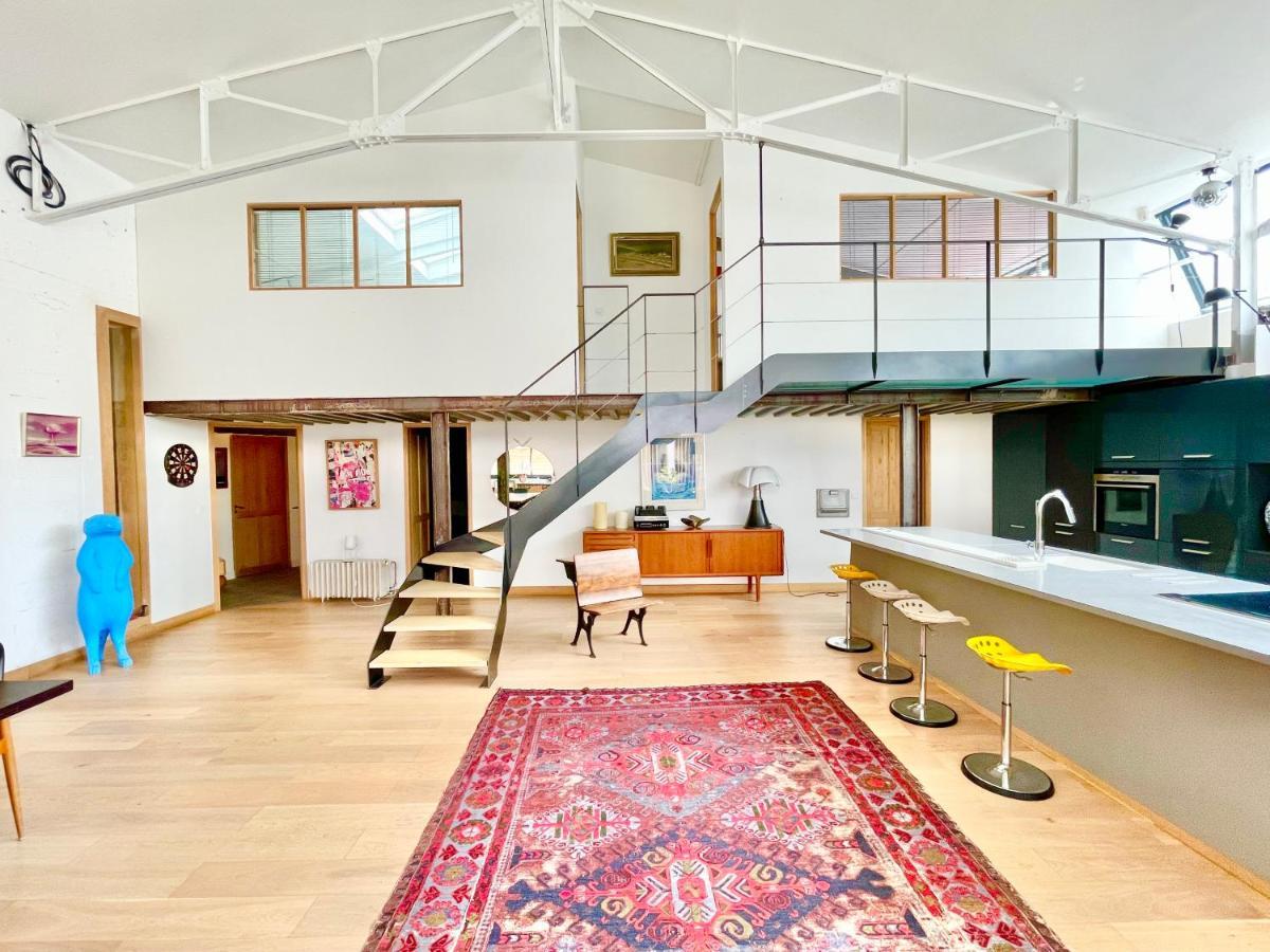 Villa Le Loft - Calme & Deco - Patio Intime - Salle De Cinema - Centre Ville 瓦讷 外观 照片